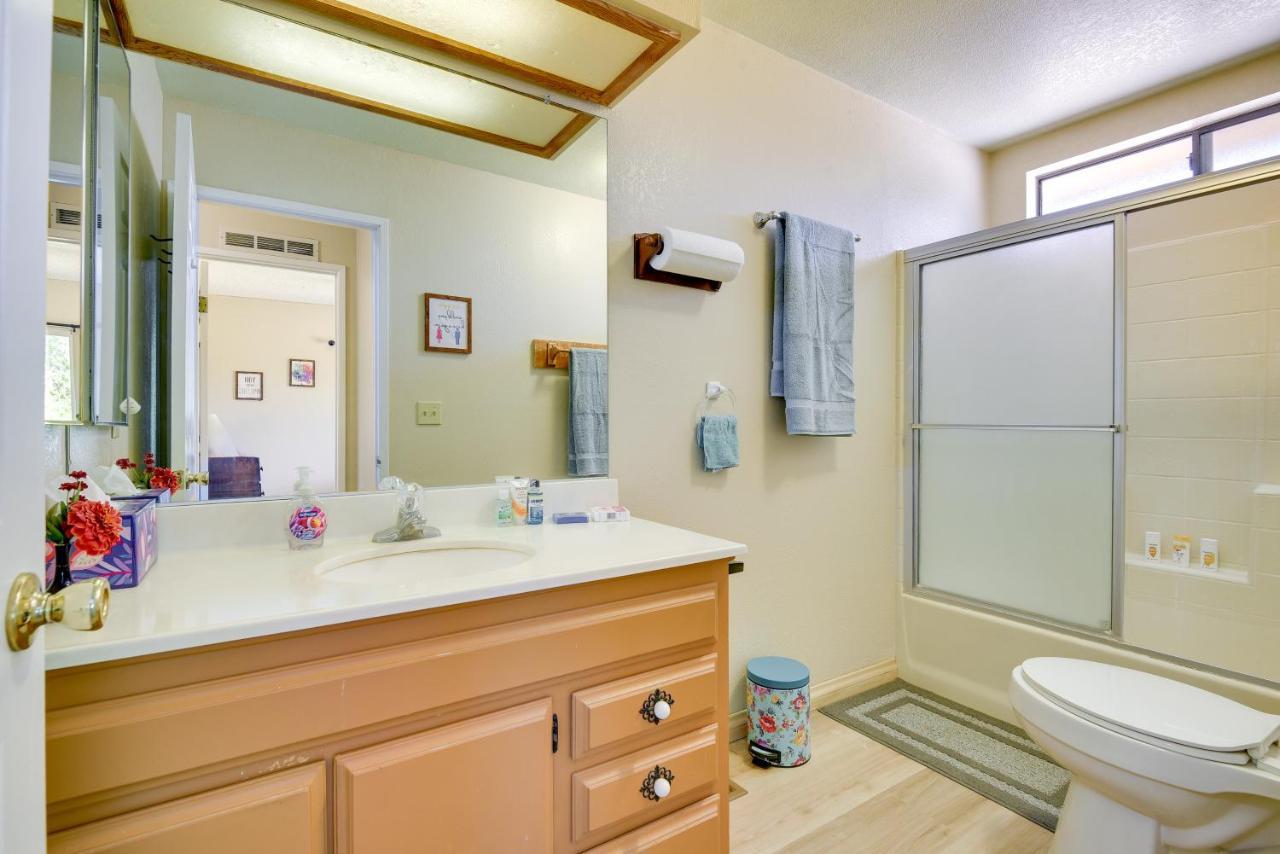 Tranquil Maricopa Retreat With Pool And Hot Tub Villa Luaran gambar